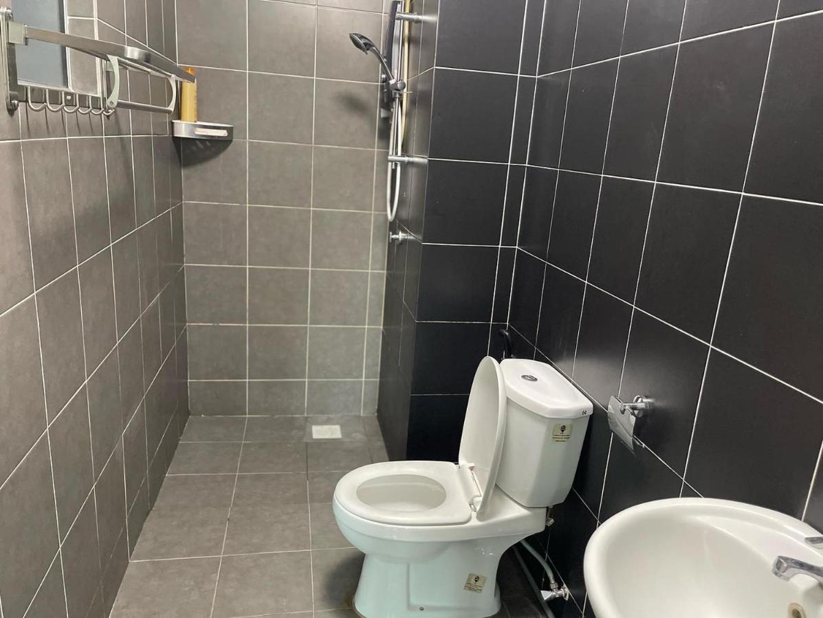 Rantissi Homestay The Zizz Damansara North Petaling Jaya Exterior foto